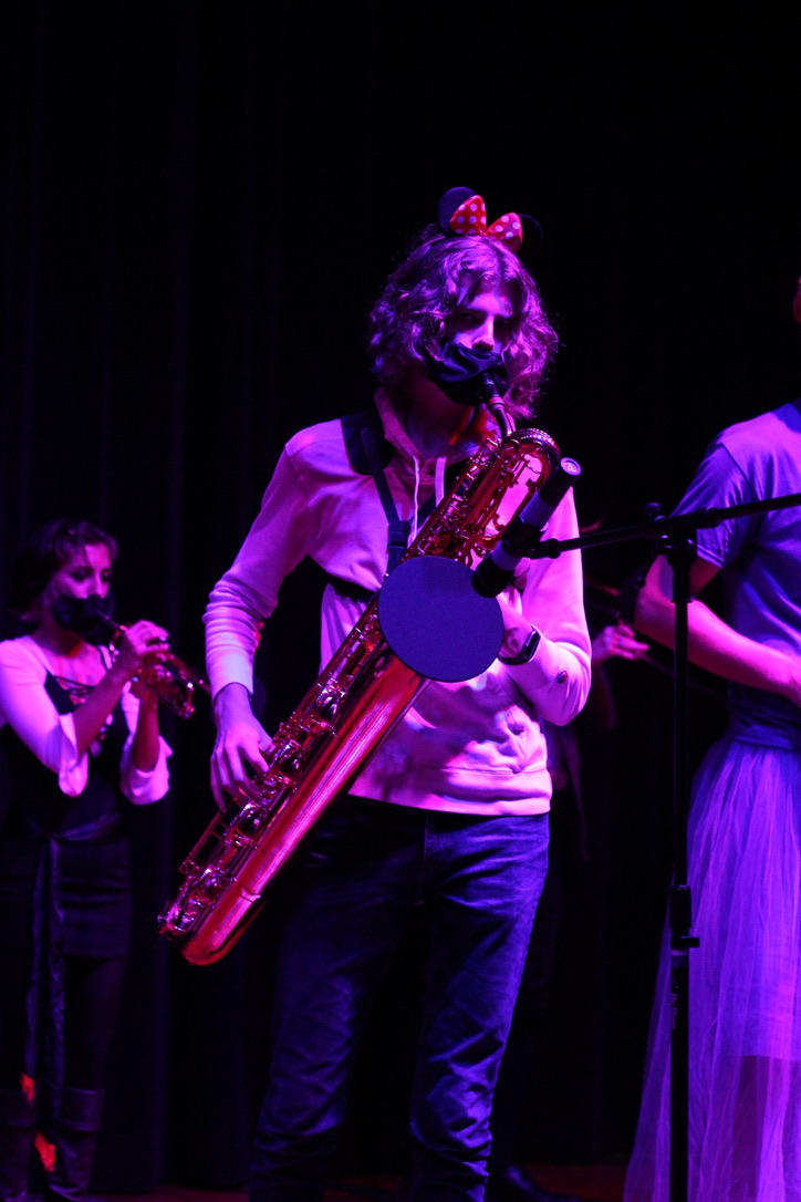 Rio's Smamble performs Playathon