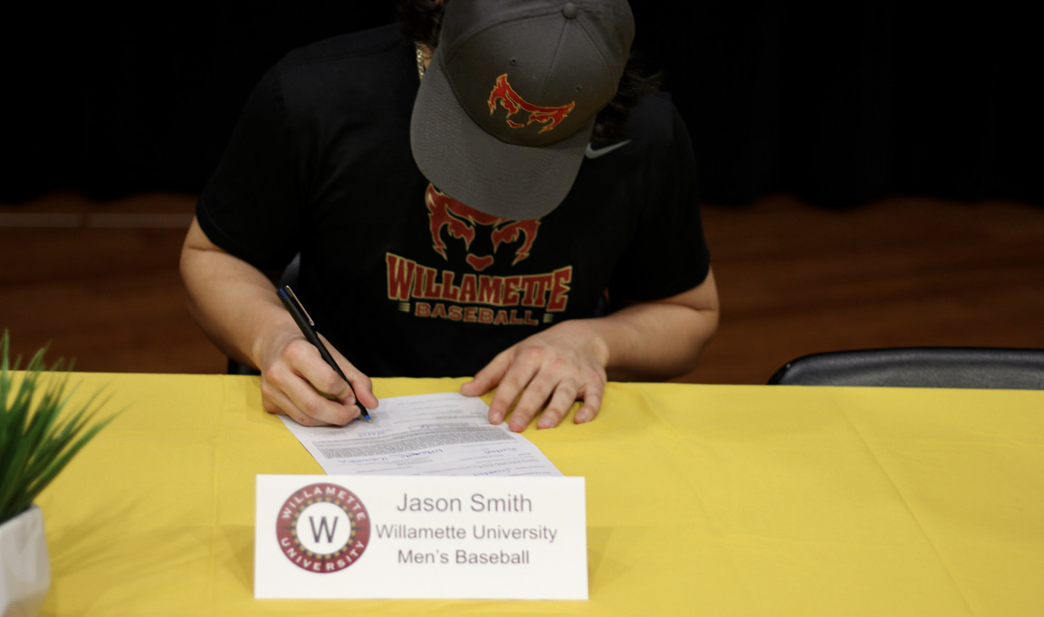 Rio senior athletes sign