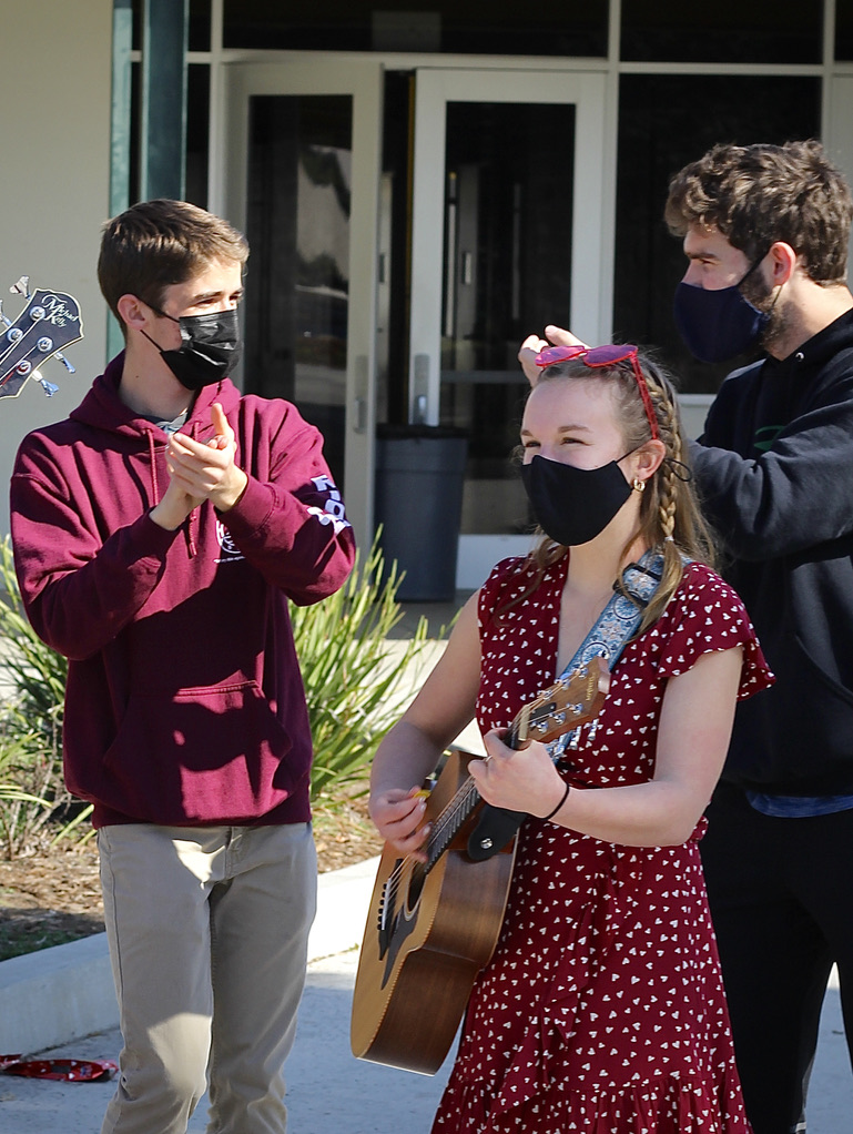 Band students perform valentines serenades