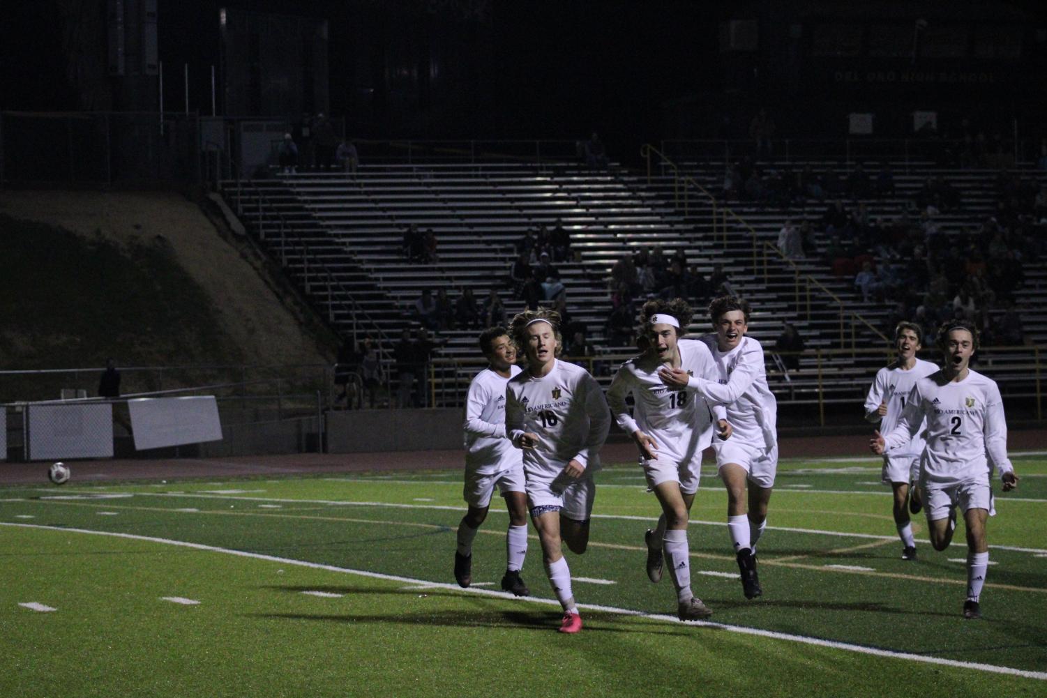 Boys Soccer defeats Del Oro to advance to the Section Championship