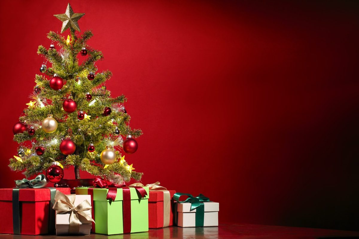 Mirada Poll: What Is Your Favorite Christmas Song?