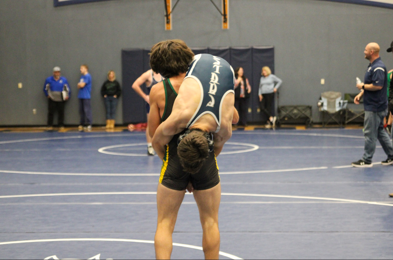 Photos: Wrestling Team Advances to Section Finals