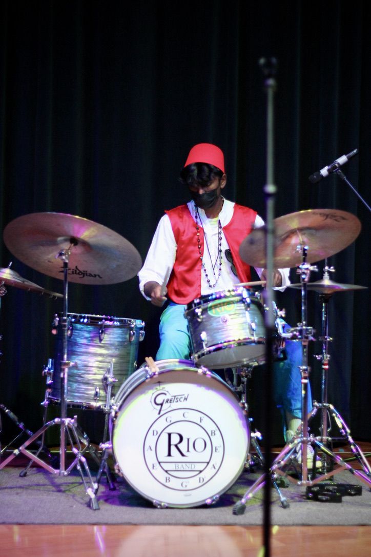 Rio's Smamble performs Playathon