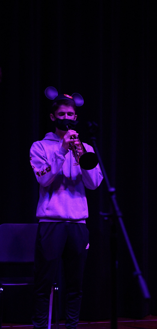 Rio's Smamble performs Playathon