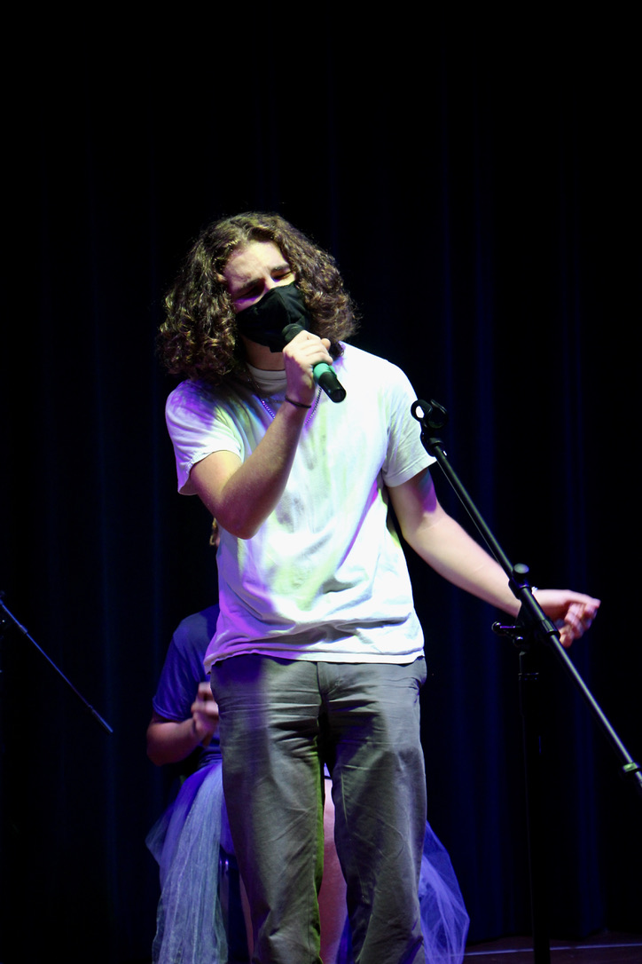 Rio's Smamble performs Playathon