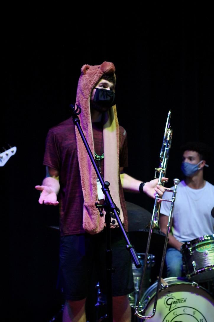 Rio's Smamble performs Playathon
