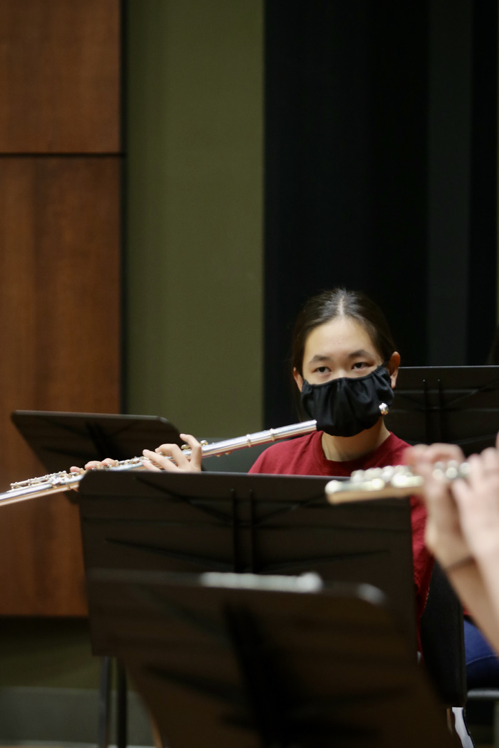 Rio Band performs for family in Rio Theatre