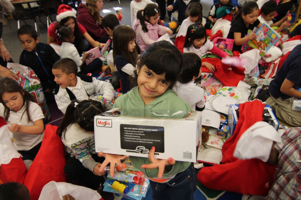 Key Club keys into giving season